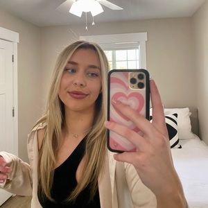 Meet your Posher, Emma